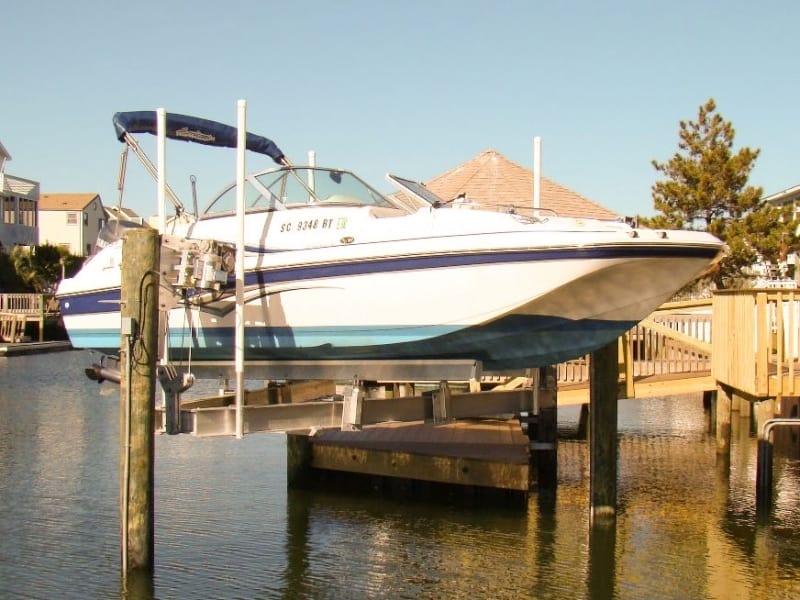 vintage boat lift styles,boat lift,boat lifts,IMM Quality Boat Lifts,IMM Quality vintage boat lifts
