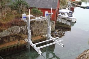 Boat lift on canal
