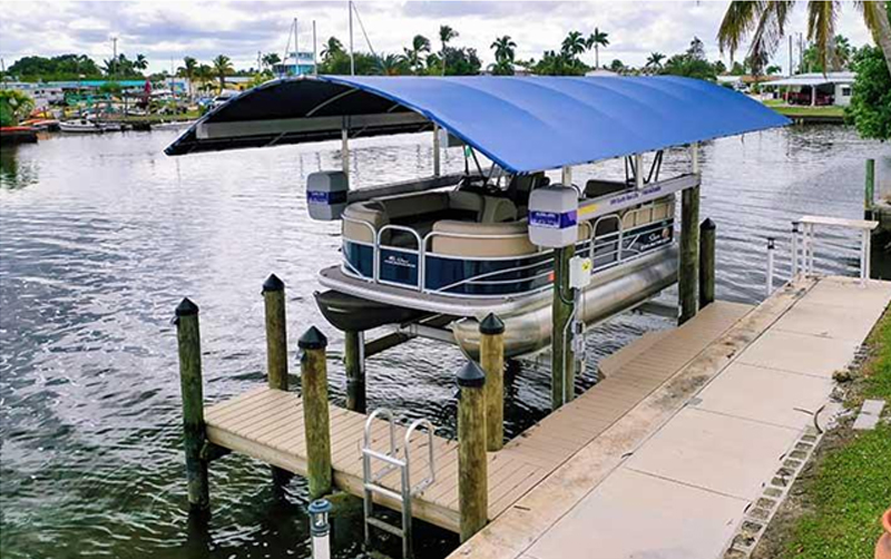 Canopy cover for boat lift