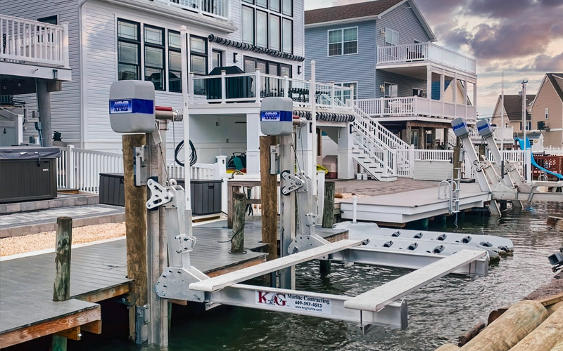 Boat Lift Styles - Beams vs. Beamless